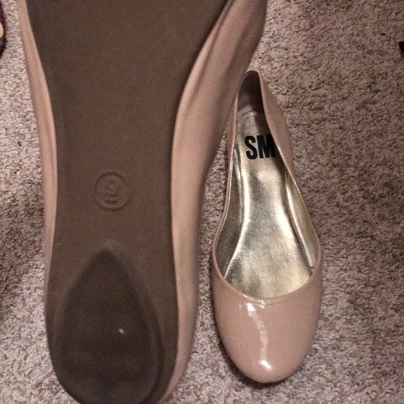 Shiny nude flats - Picture 3 of 3